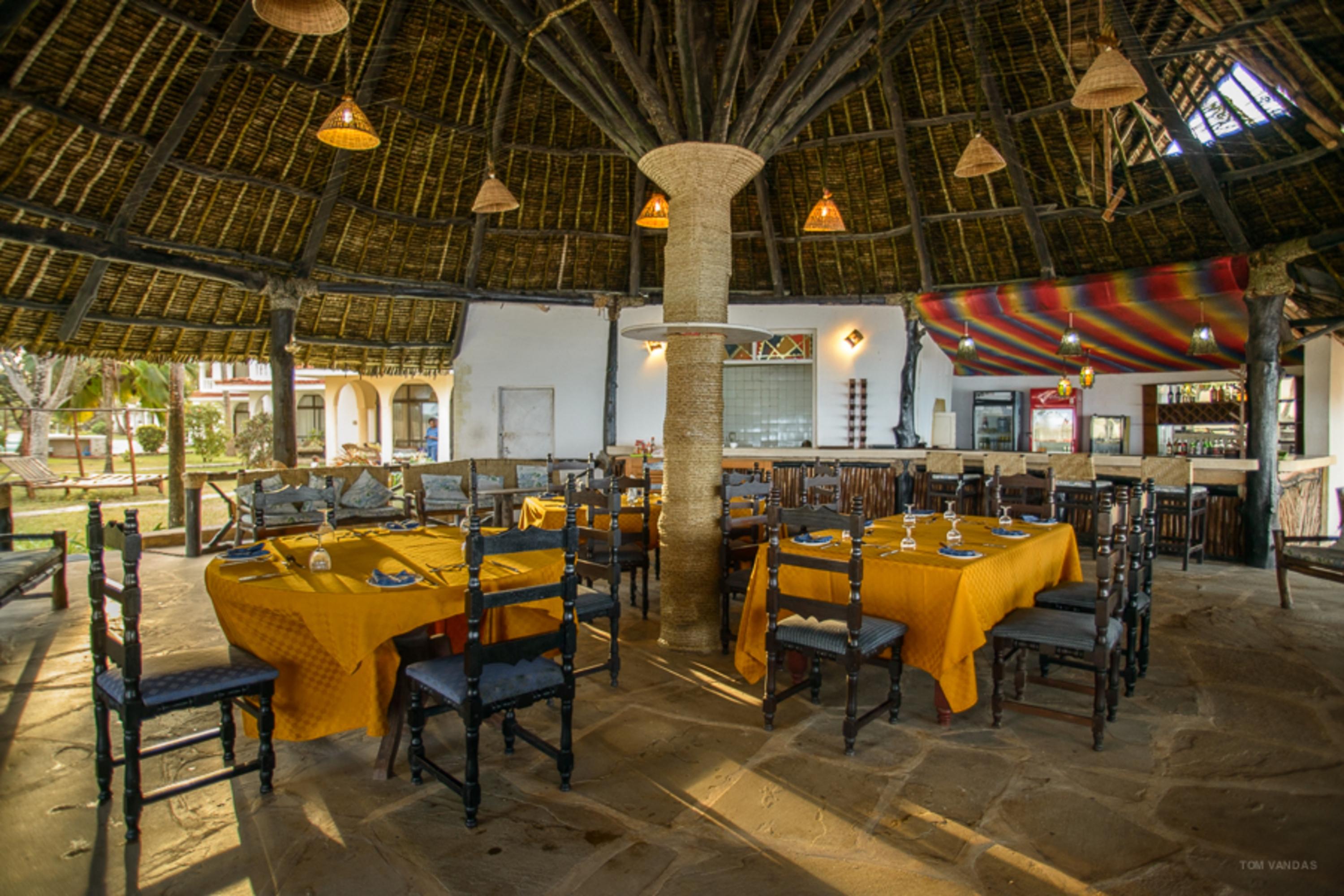 Bahari Dhow Beach Villas Diani Beach Ngoại thất bức ảnh