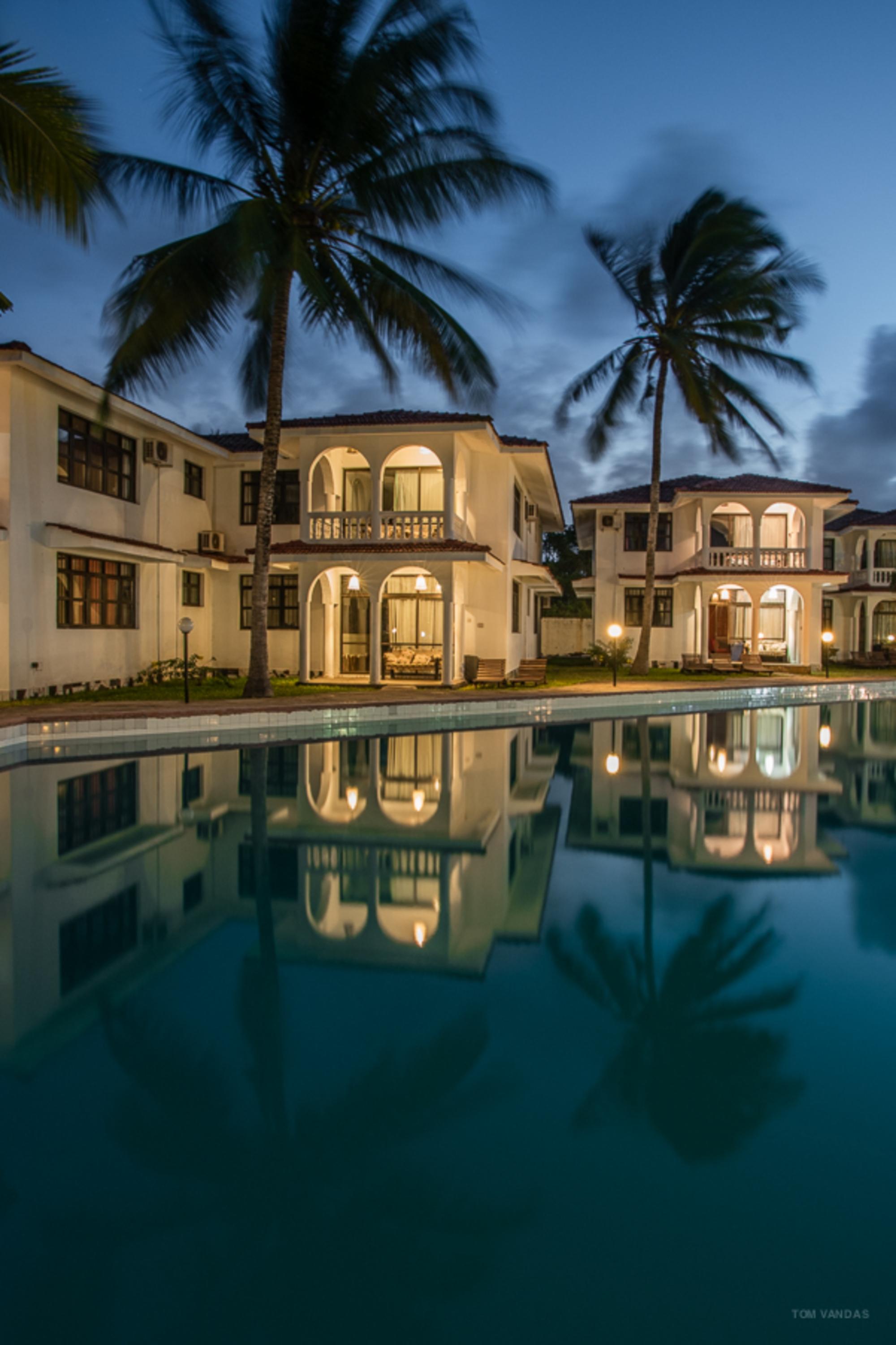 Bahari Dhow Beach Villas Diani Beach Ngoại thất bức ảnh