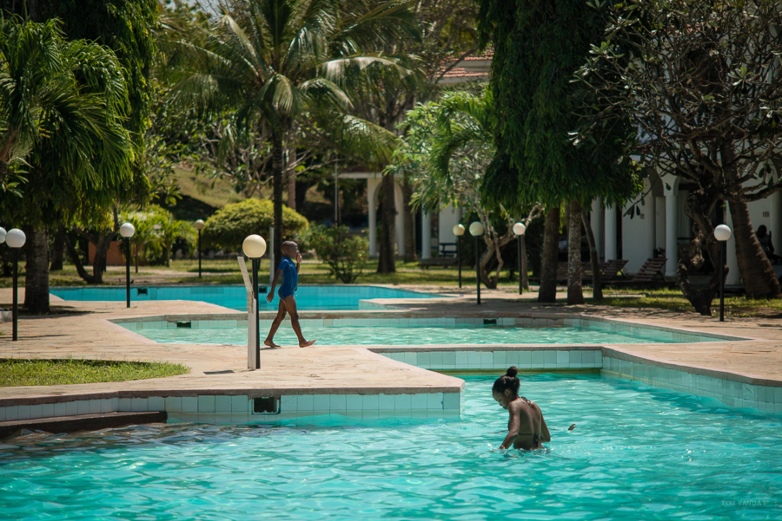 Bahari Dhow Beach Villas Diani Beach Ngoại thất bức ảnh
